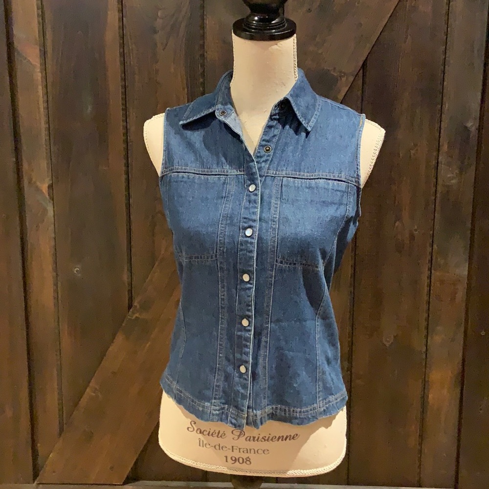 Outline petite denim snap button vest